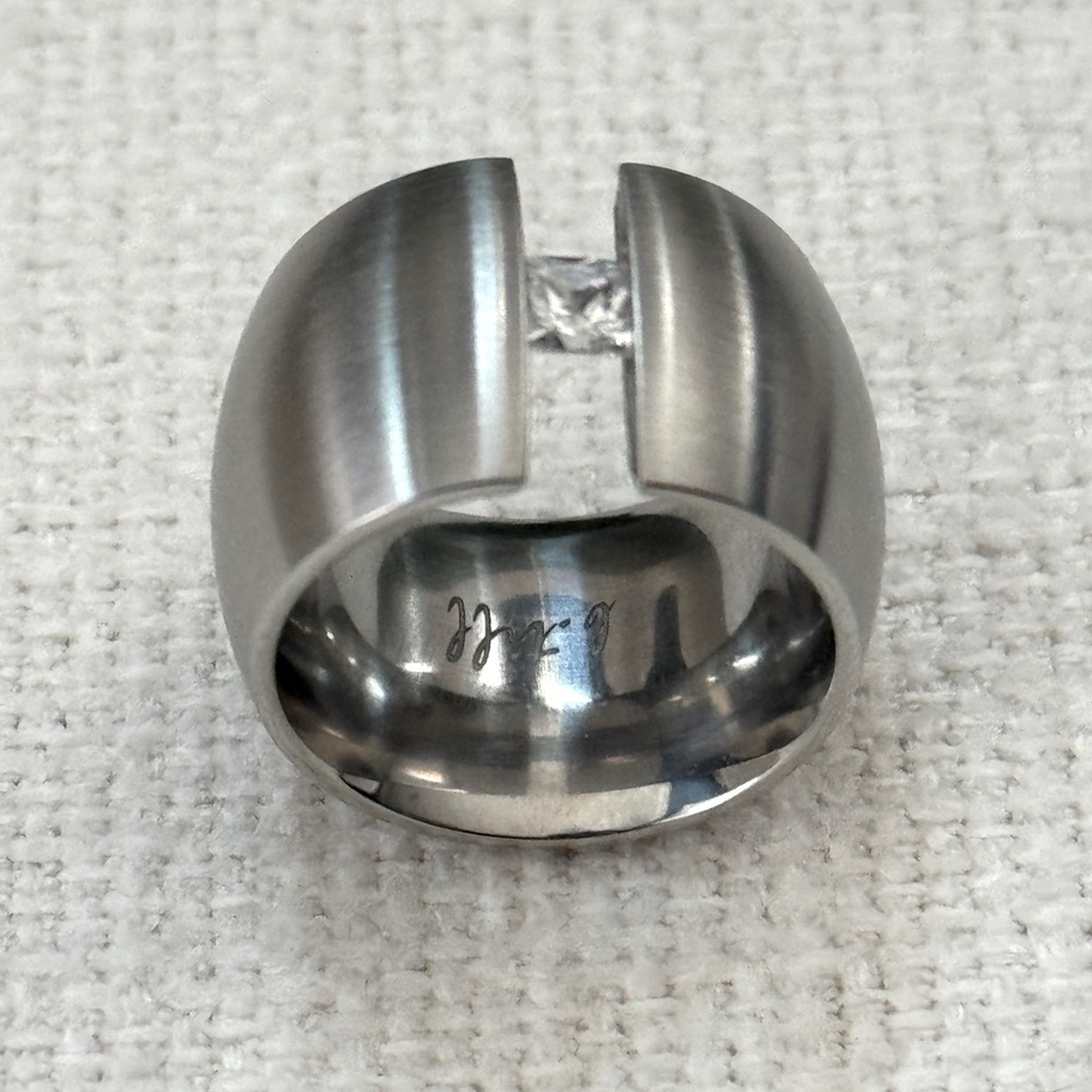 B Tiff Xtra Wide Band Sz 6